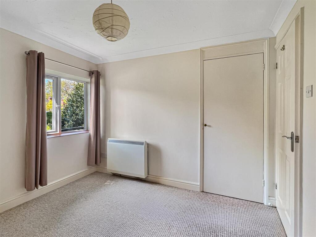 bedroom.jpg