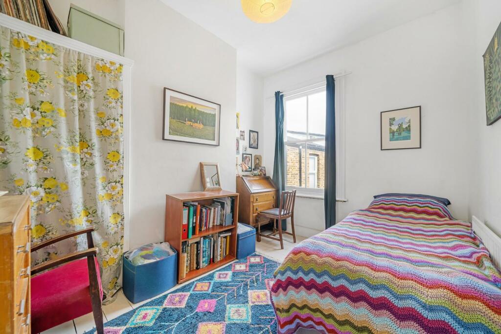 Bedroom 2.jpg