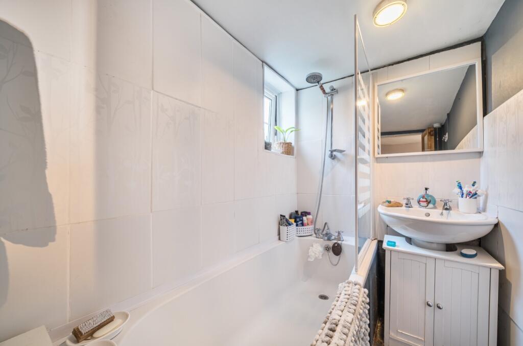 1389077-13-693c514bd4e68