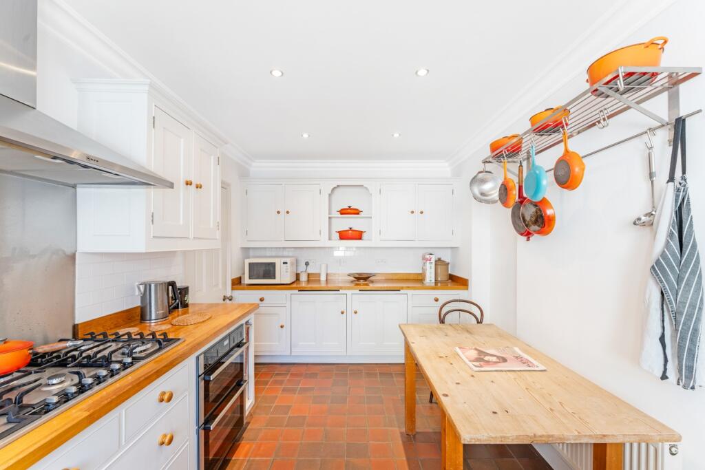 Kitchen 1