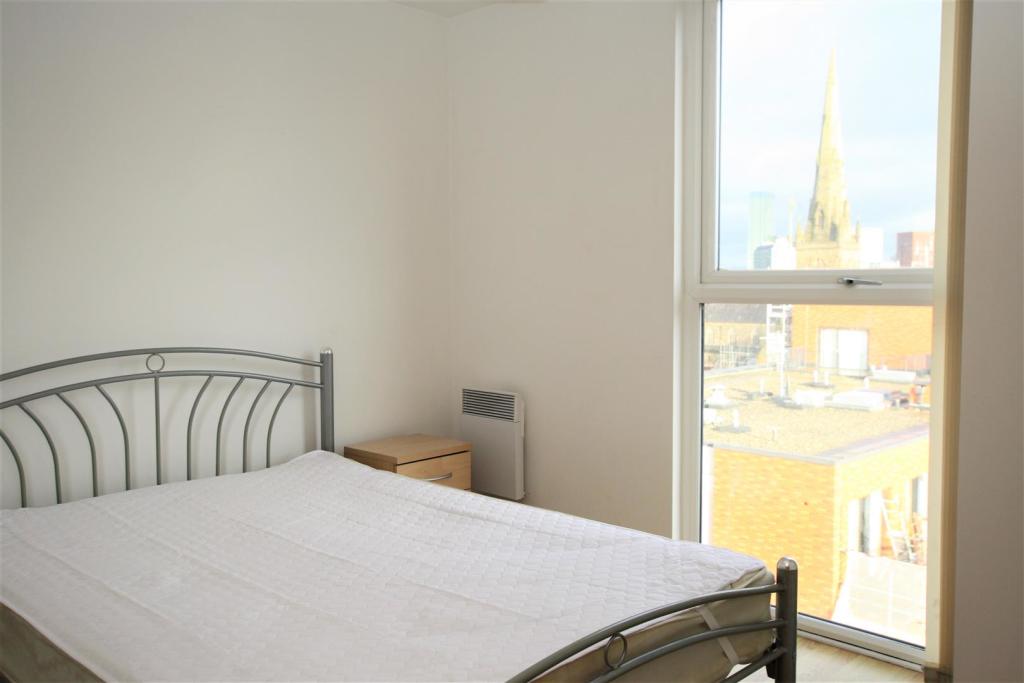 Bedroom 1.JPG