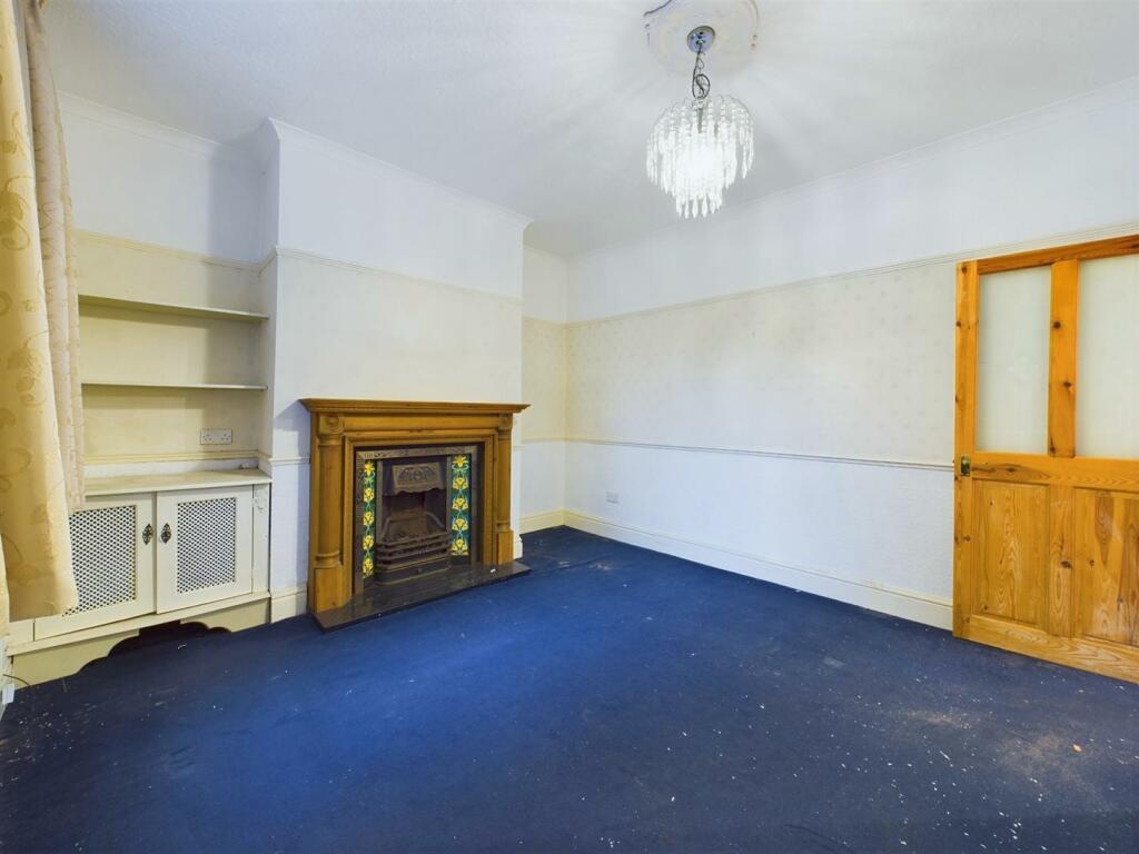 Dining Room: