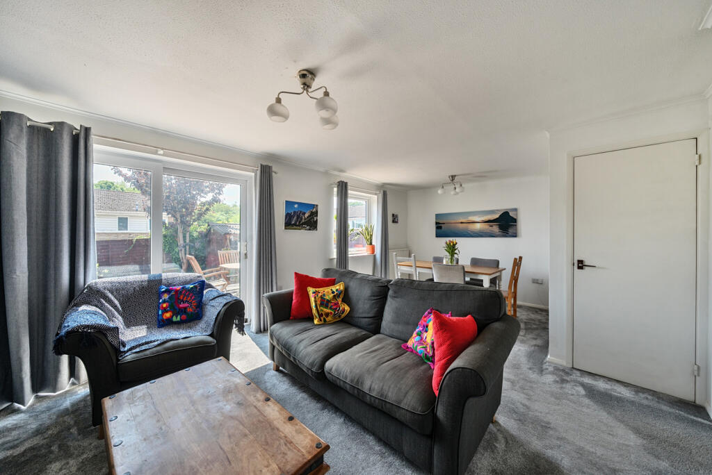 29-682383d5ec947-...