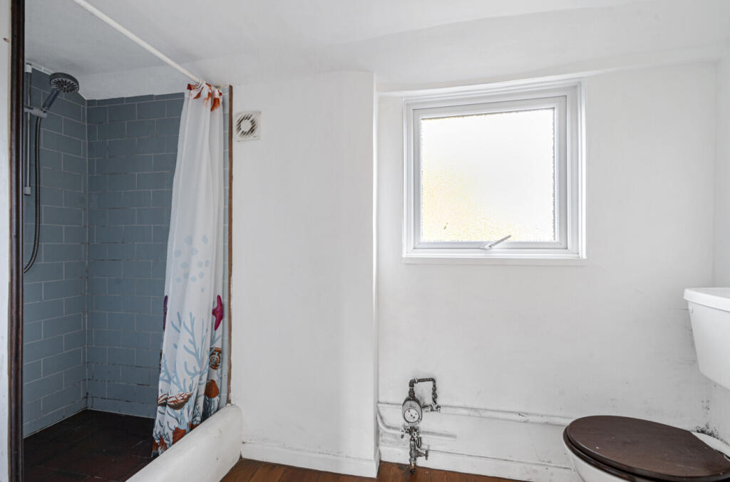 Downstairs Shower Rm