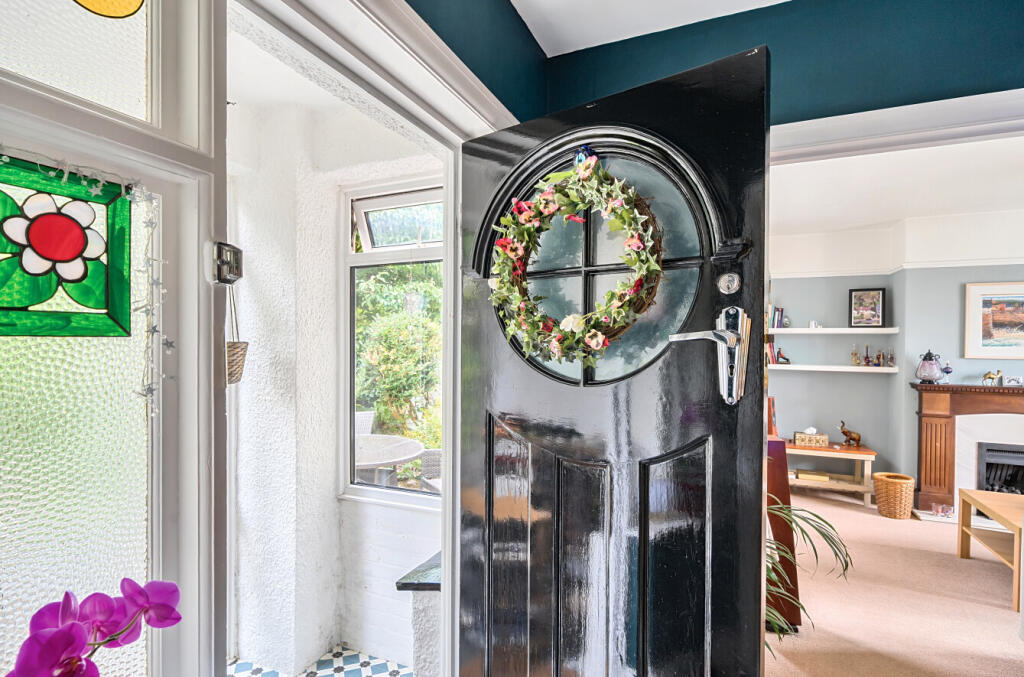 1340136-11-6899e3...