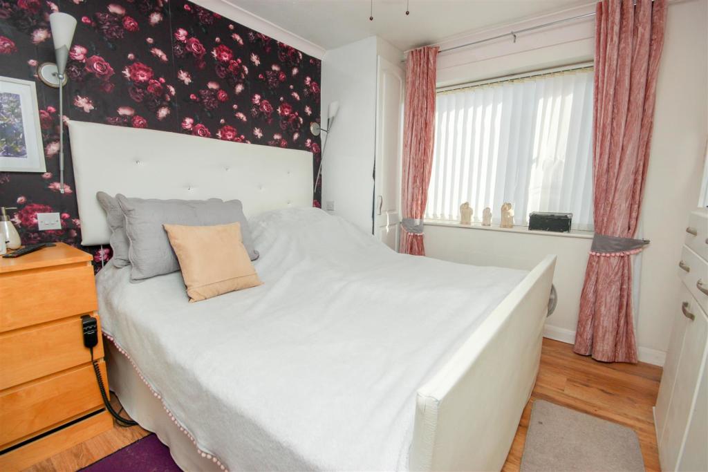Master Bedroom.jpg