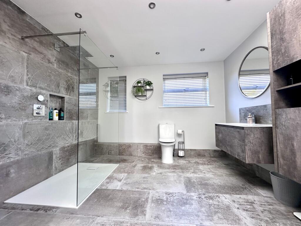 Shower Room 2