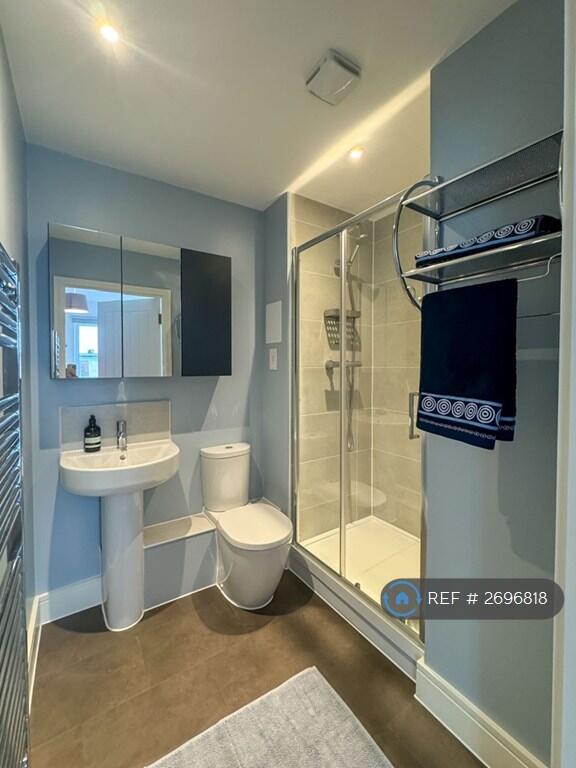 Ensuite