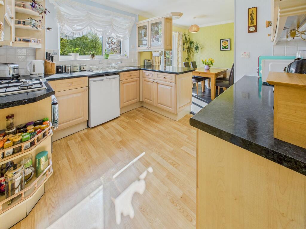 Kitchen Diner - Kitchen Area