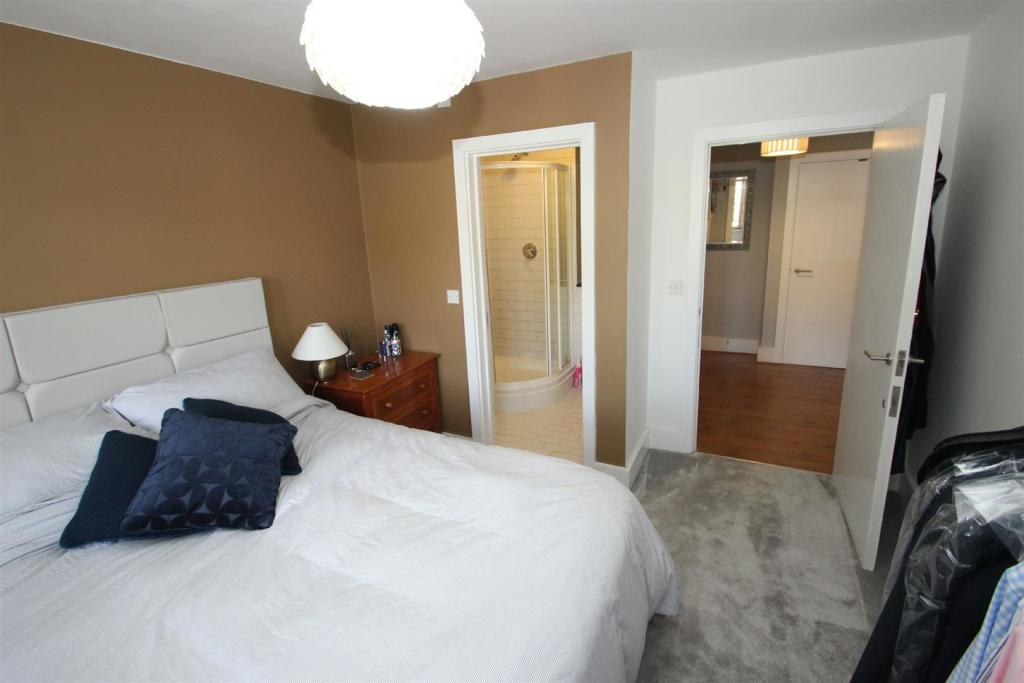 Bedroom 1 Aspect 2