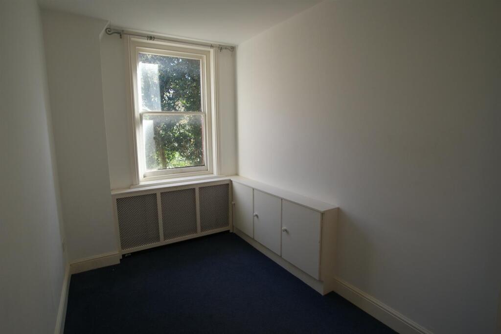 2nd bedroom.JPG