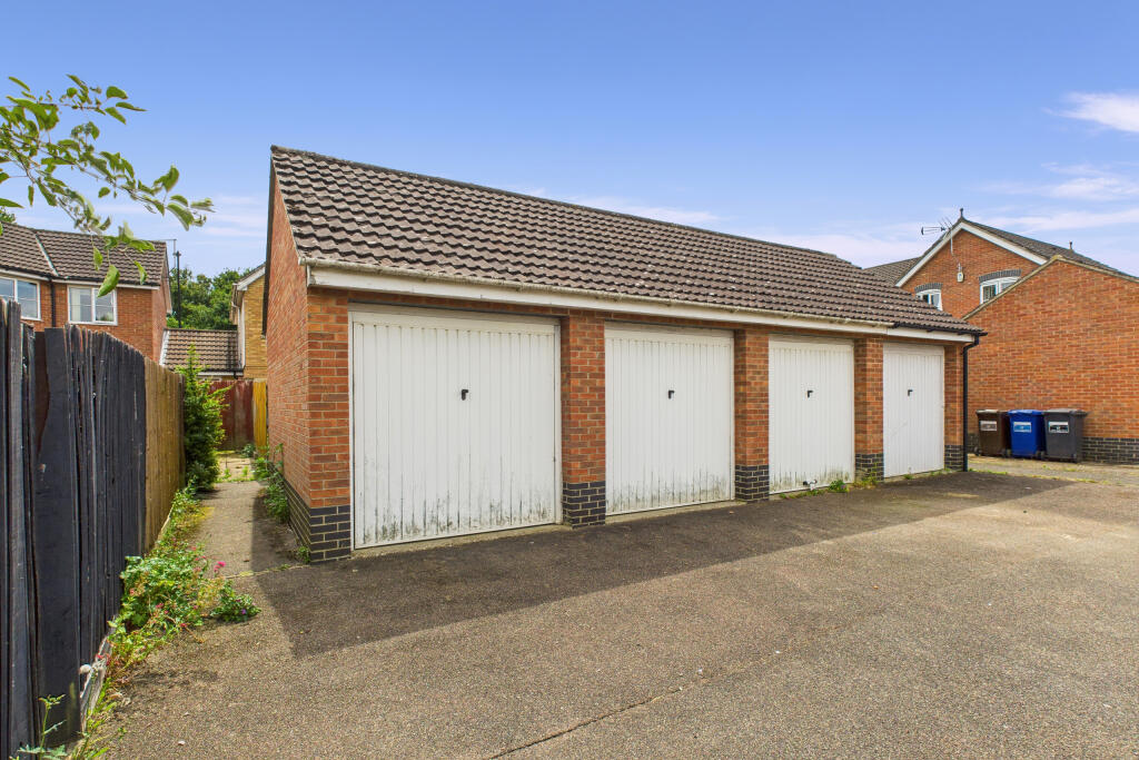 CAM05454G0-PR0017-STILL014