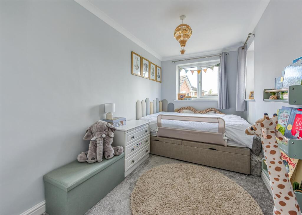 50 Cowley Drive-Bedroom 2.jpg