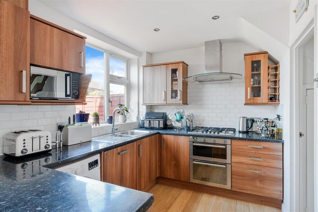 PURBECK CLOSE (14).jpg