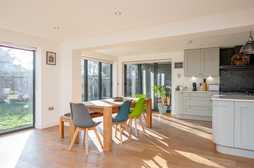 Kitchen Diner Family Room