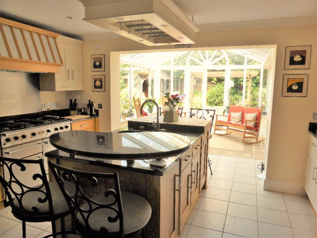 Kitchen into Conserv
