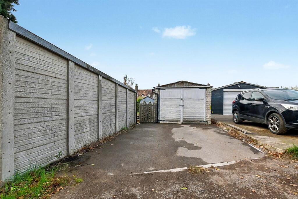 Garage &amp; Parking.jpg