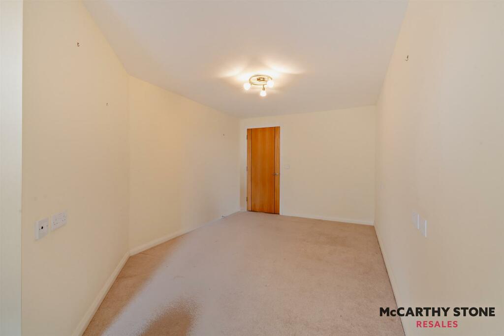 8588489-interior20-800.jpg