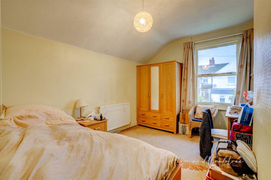 Dogfield Street, Cathays, HernCrabtree (11).jpg