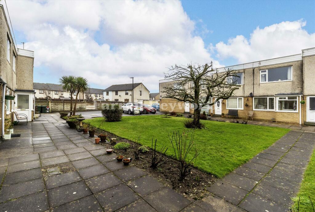 Communal gardens vie