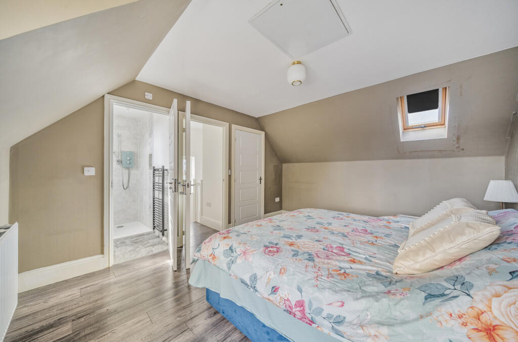 1349426-12-68c80e...