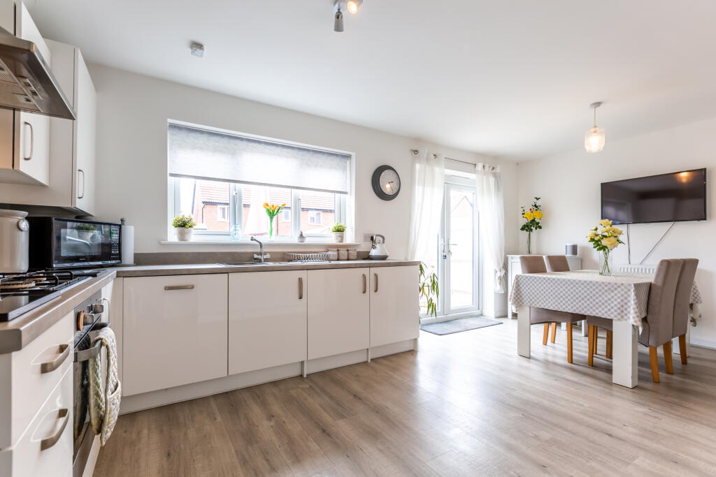 Robinson David Estate Agents 27 Cornflower Way Hig