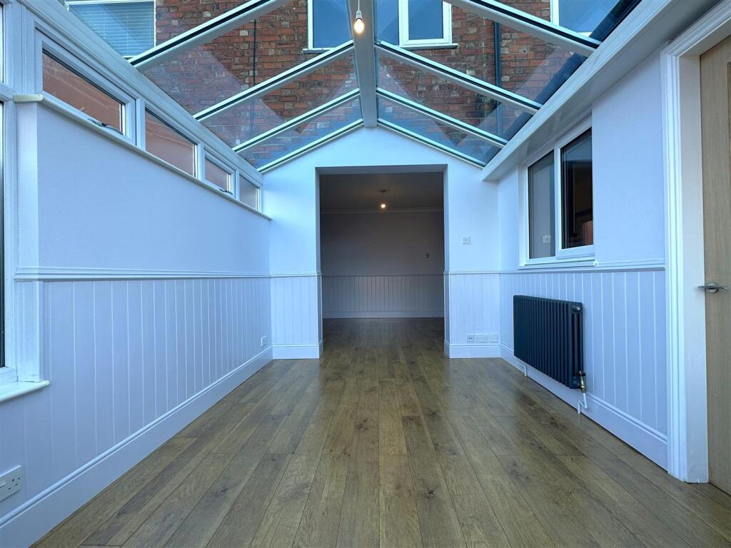 Wonderful Garden Room 146