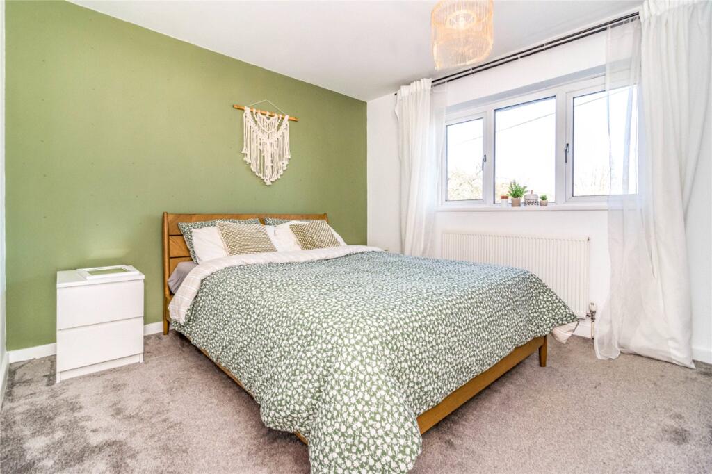 Bed 1