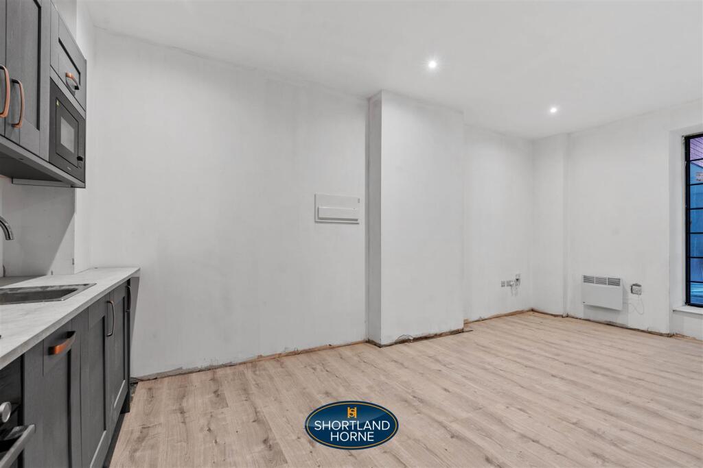 Essentia House, Hinckley WM (19 of 53).jpg