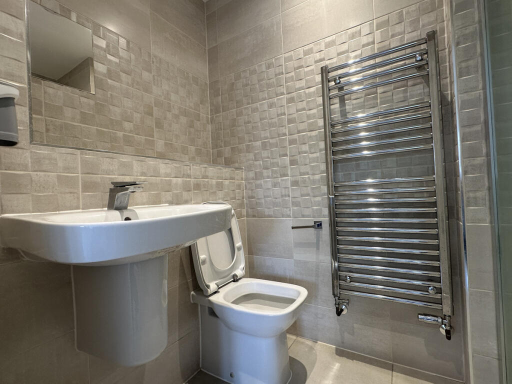 Ensuite
