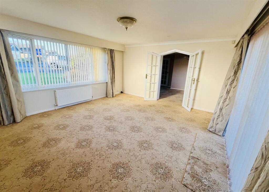 RECEPTION ROOM/GF BEDROOM