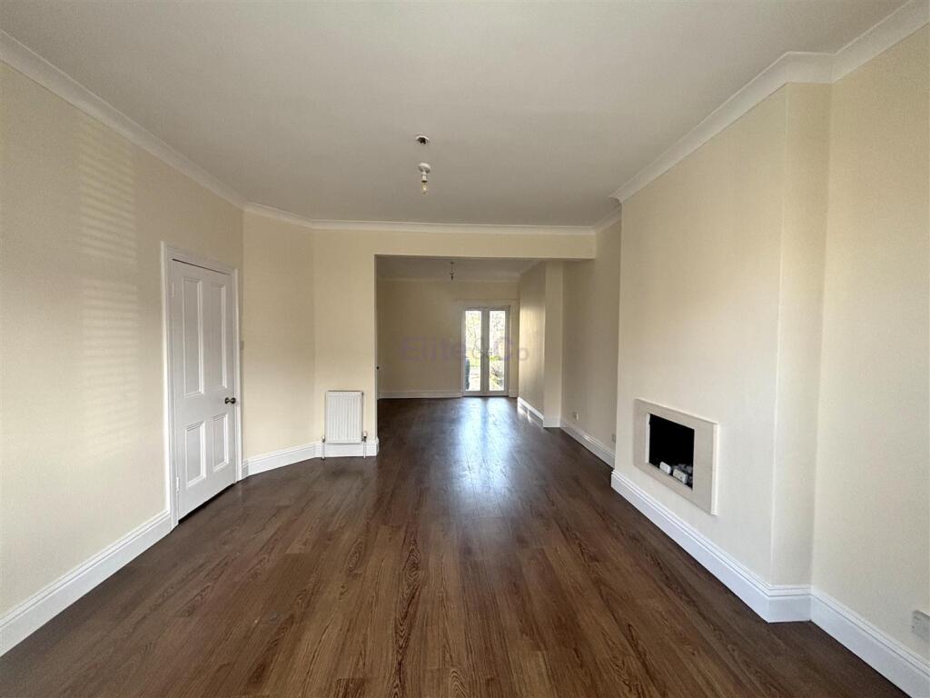 Through Lounge/Diner