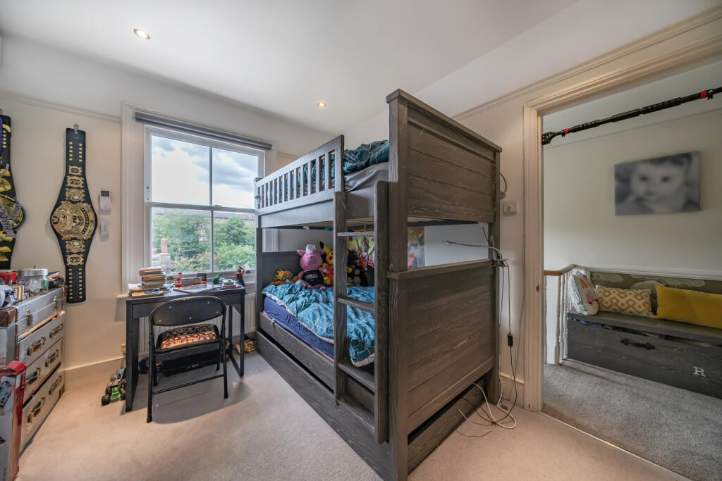 1304874-4-68406cd...