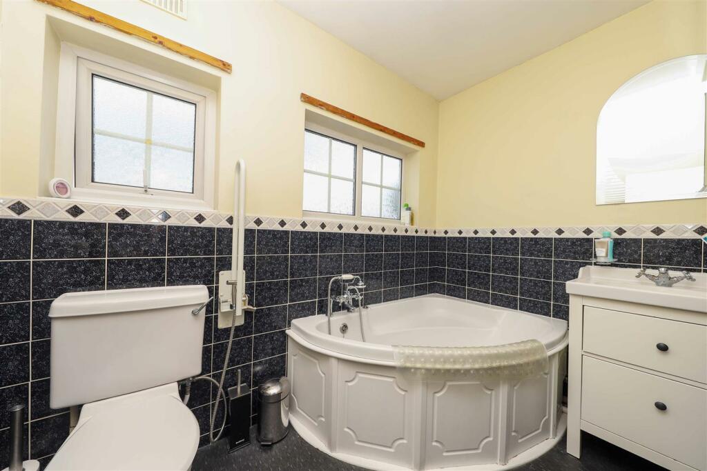 Family bathroom