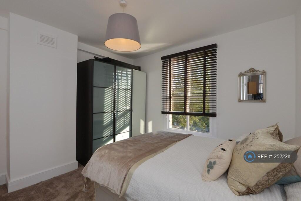 Master Bedroom (From Entrance)
