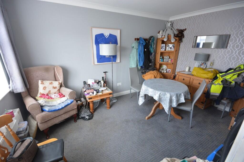 DINING ROOM/BEDROOM 