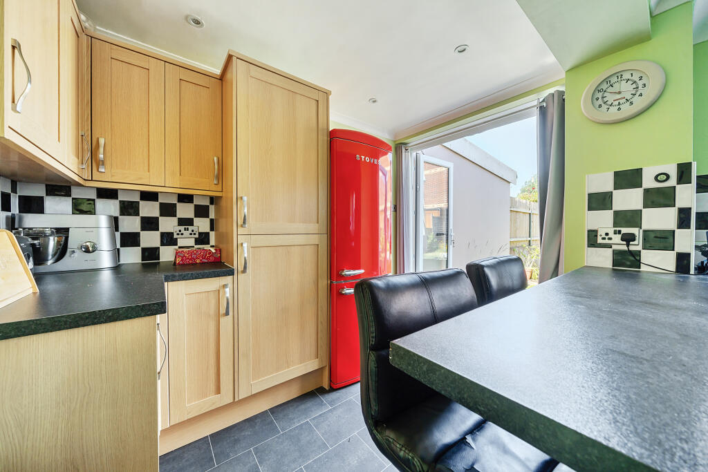 Kitchen / Breakfast Room