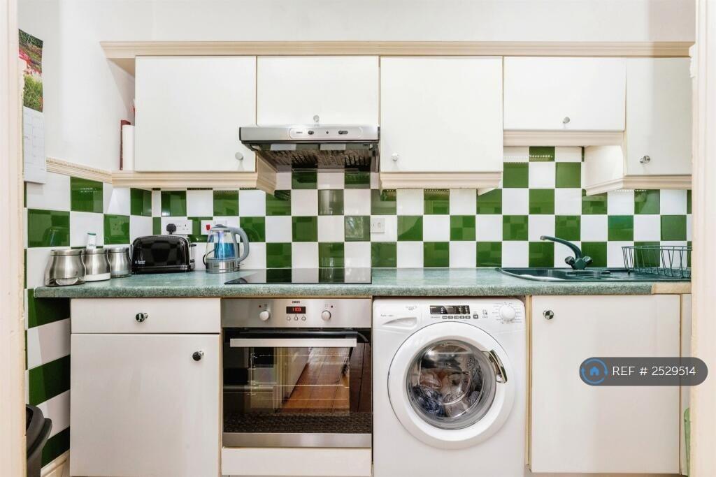 Kitchen 1