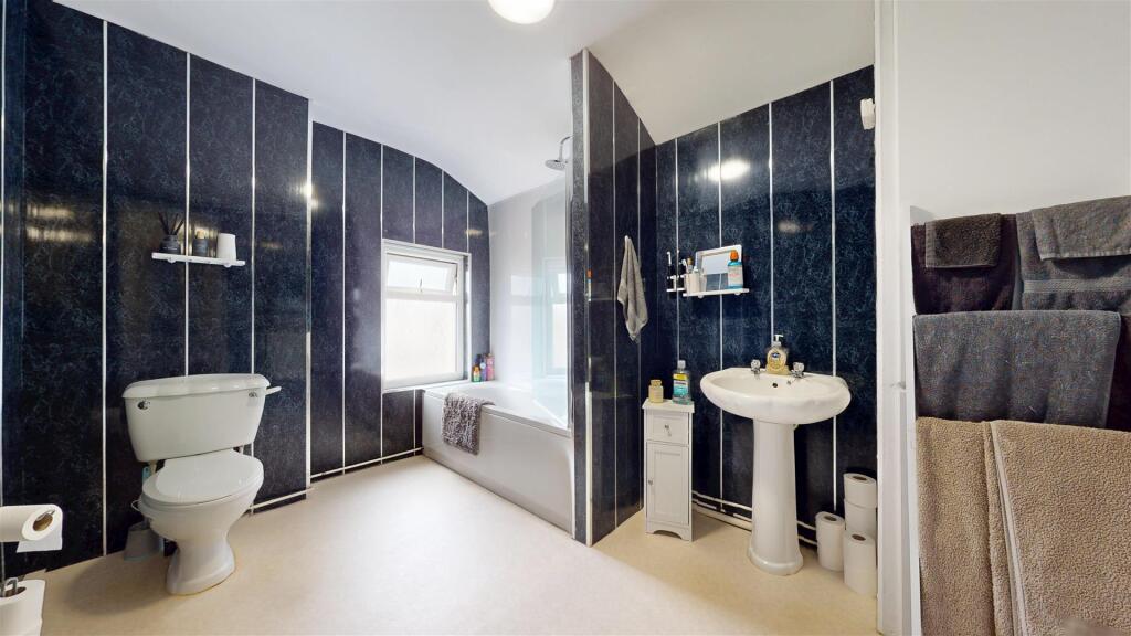 Grafton Street Bathroom