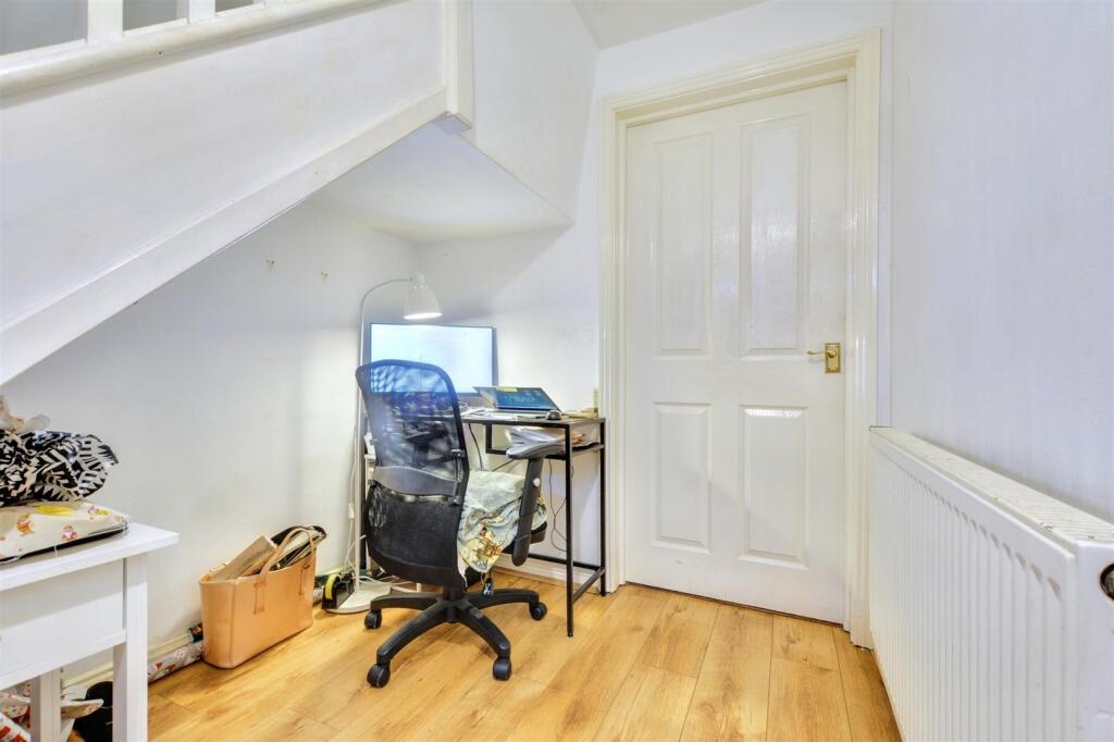 Entrance Hall_2.jpeg