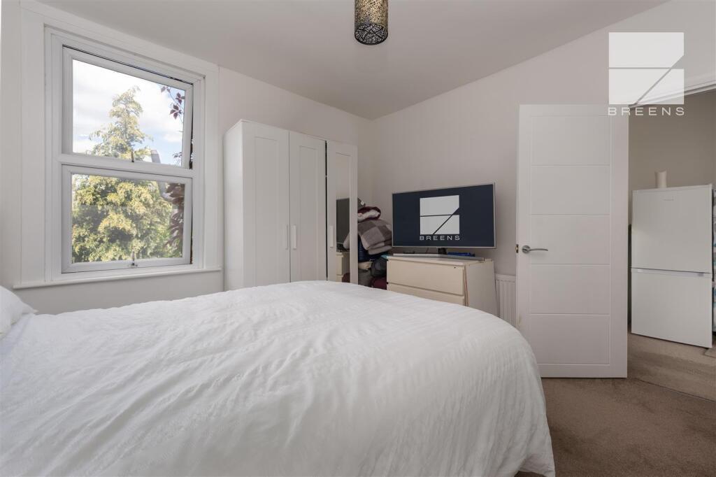 74b Wallwood Road_0010.jpg