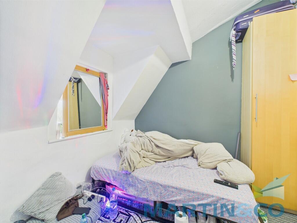 CAM01870G0-PR0164...