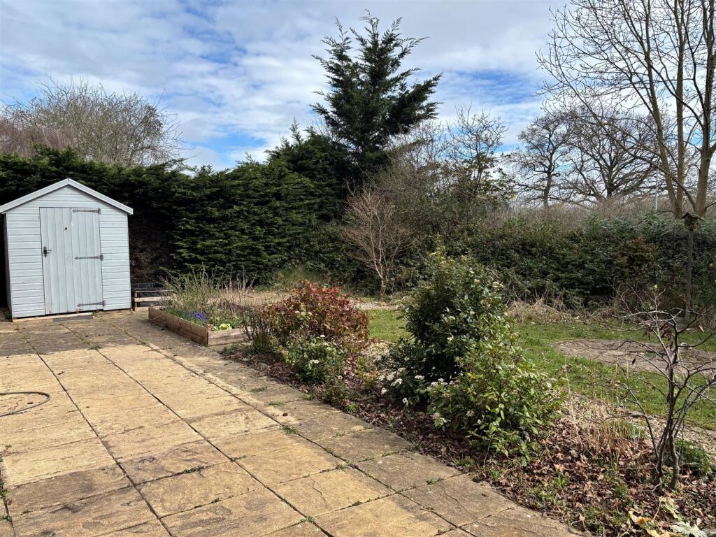 Garden 2.jpg