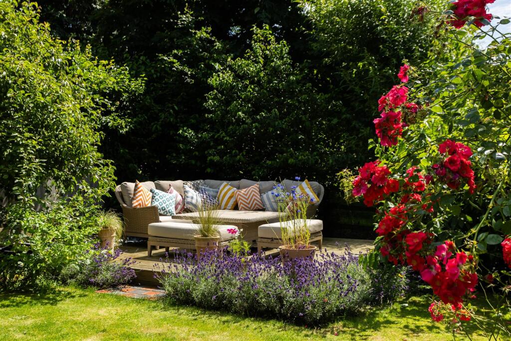 The Old Post Office, Hill Road