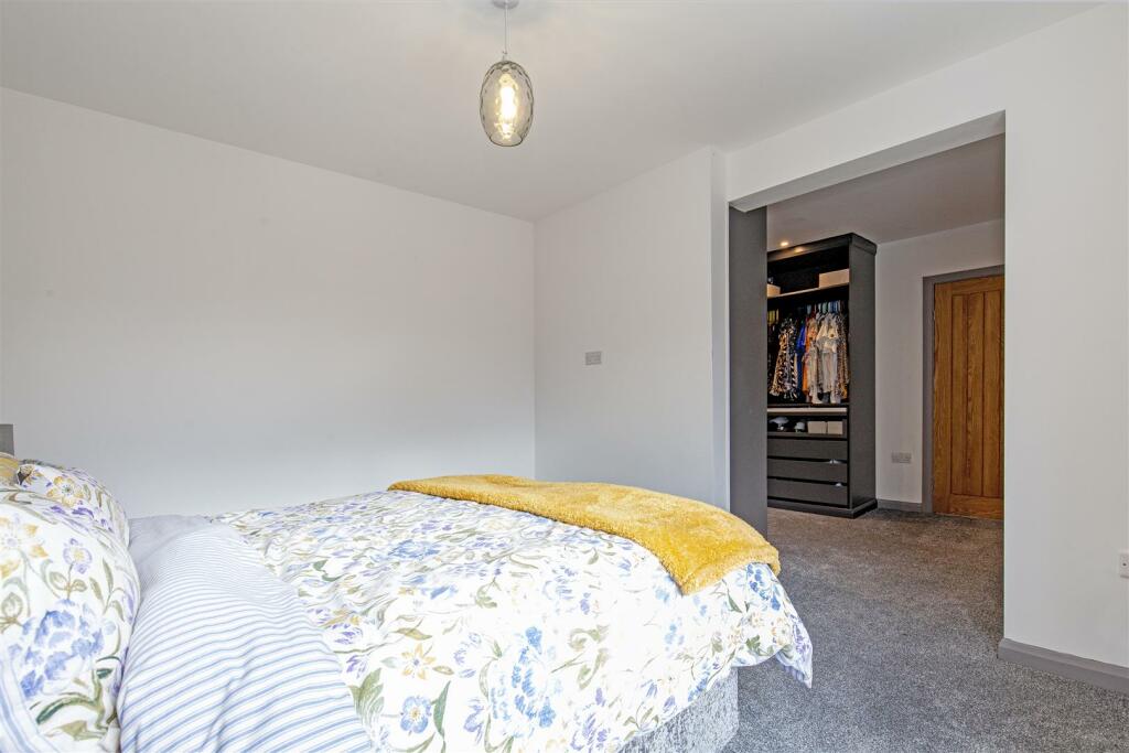 Bedroom 2-3.jpg