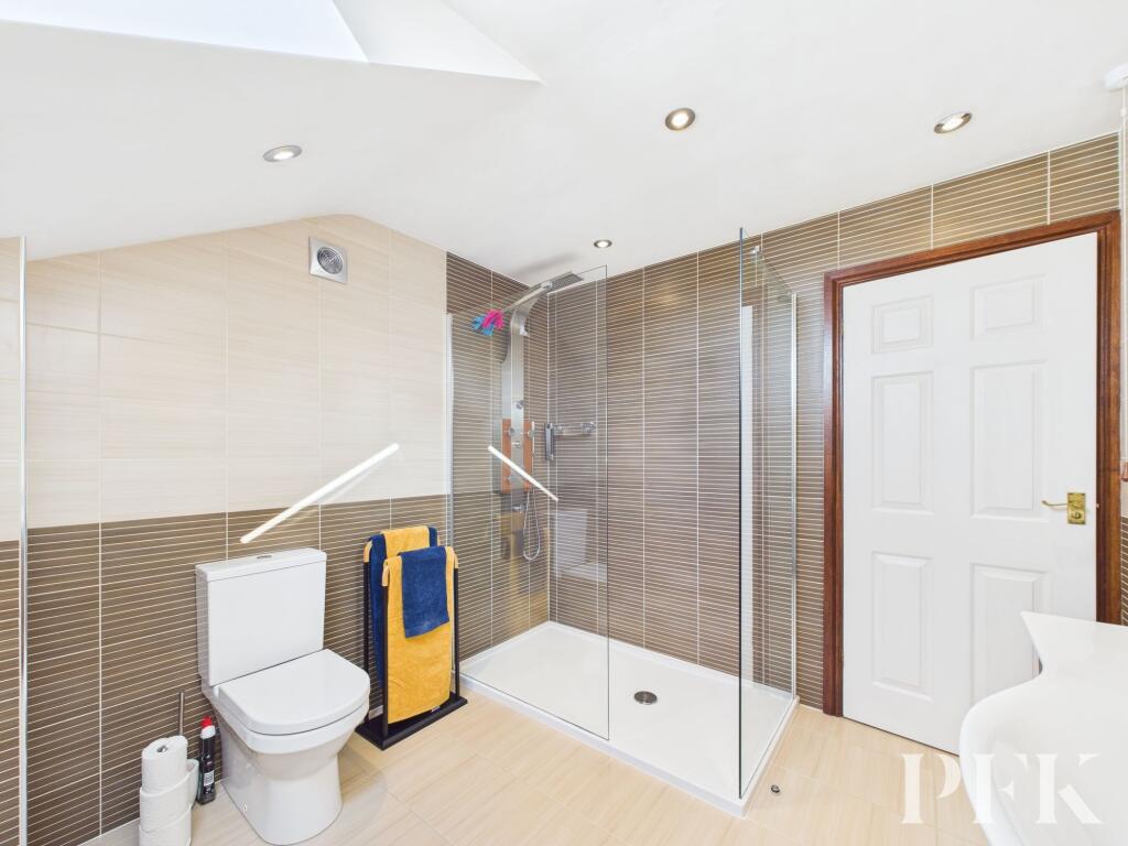 Ensuite Shower Room - Bedroom 2