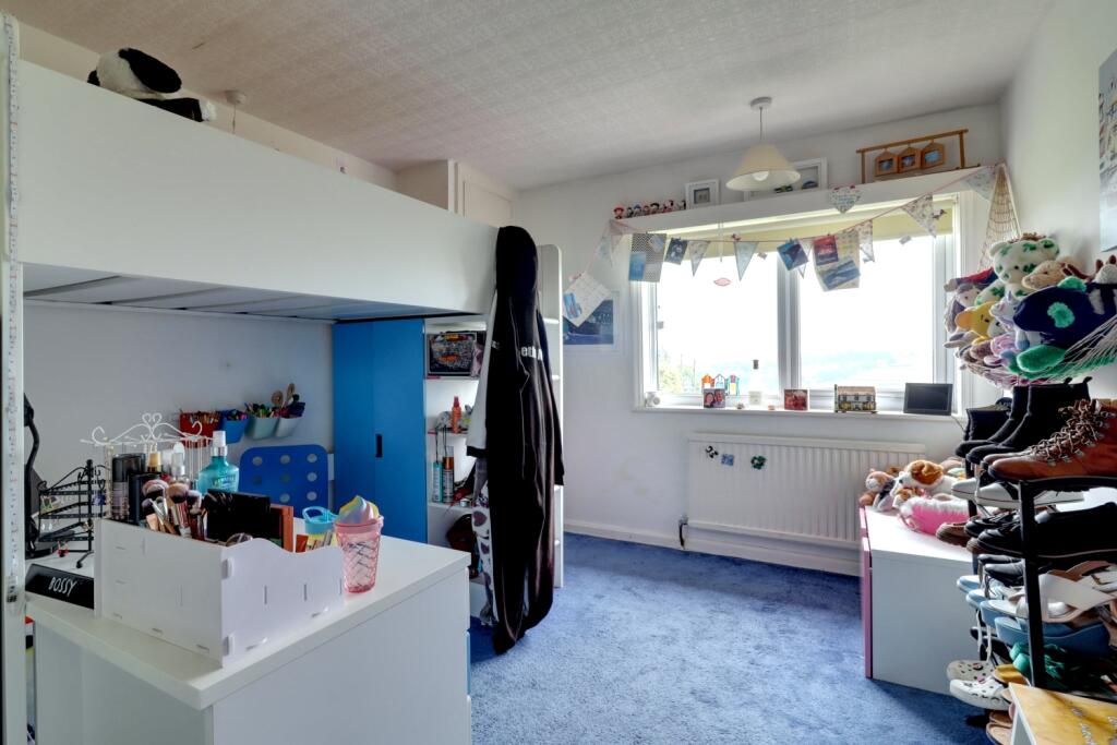 27. Bedroom 4
