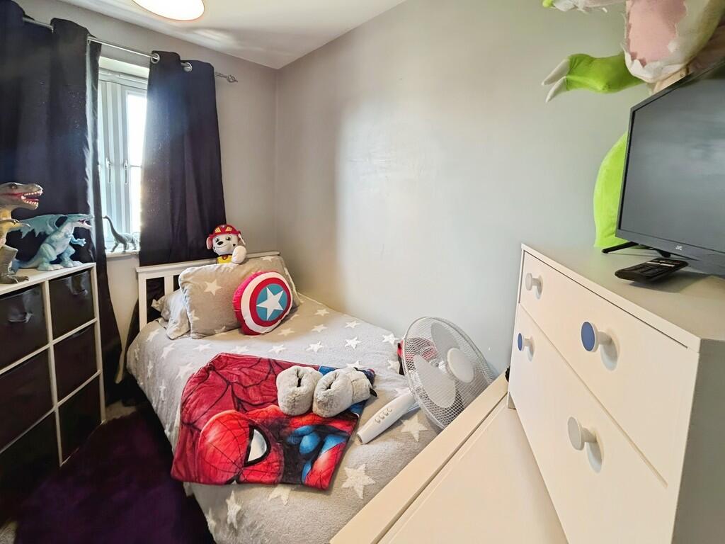 ffccdeee-WhatsApp...