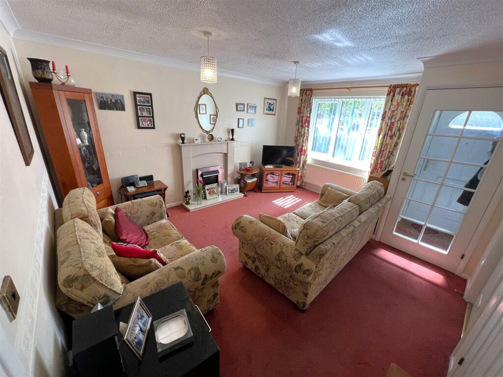 Living Area A.JPG