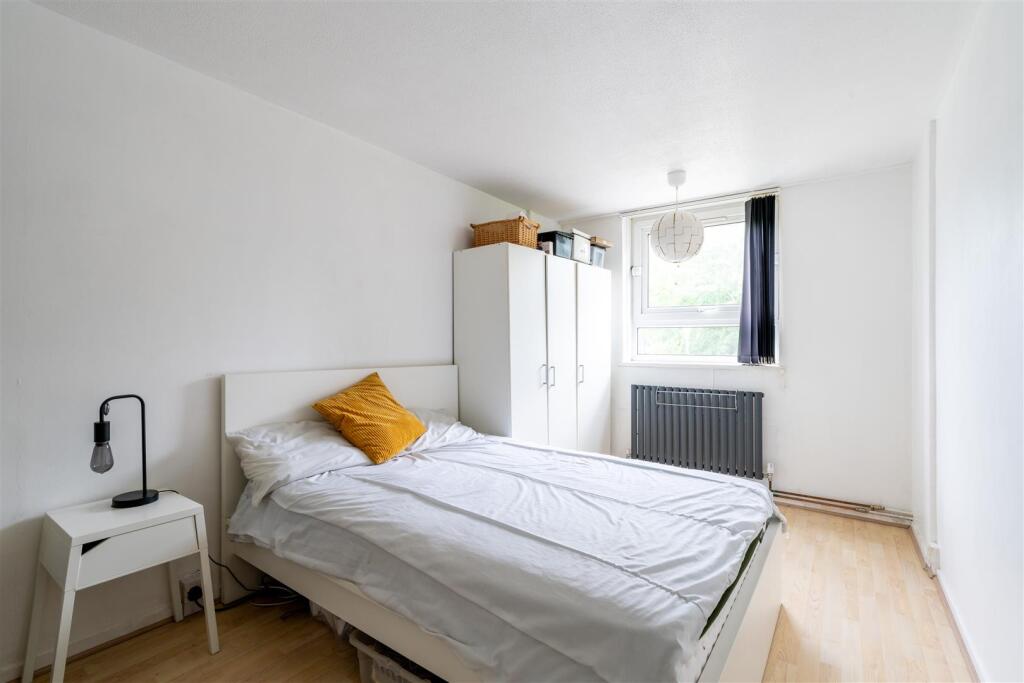 12 Screen Res 6 Milton Mount.jpg